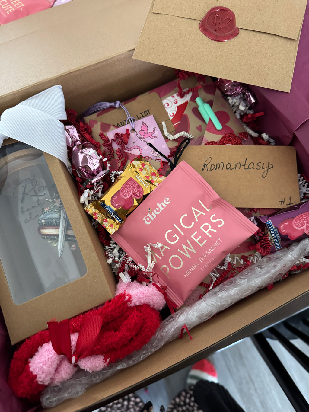 Blind Date with a box/pop-up